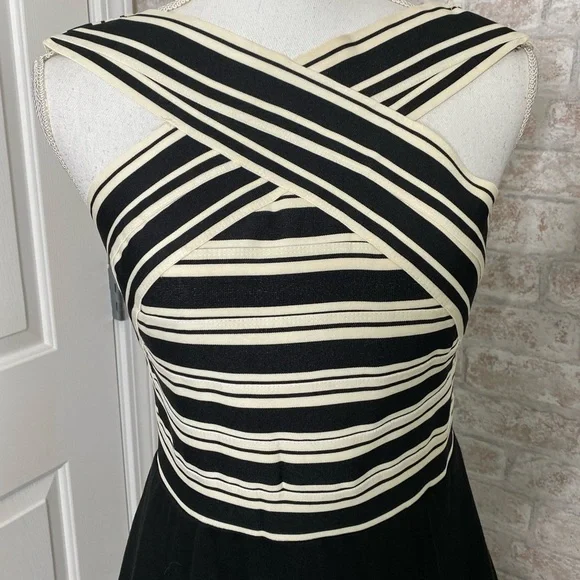 Maeve black and White sleeveless dress size 8 - Picture 3 of 6